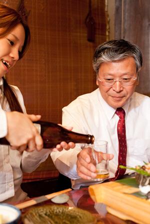幕張本郷の酒場食堂∨ – 炭火焼きと厳選素材の魅力